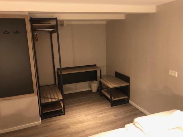 オテル ヴィジャヤ アムステルダム センター ホテル エクステリア 写真